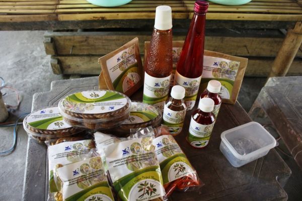 Olah Sirup dan Kue dari Buah Mangrove, KKN Unsulbar Diliput TV dan Koran  Nasional